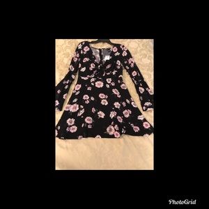 Floral bow mid dress 💕